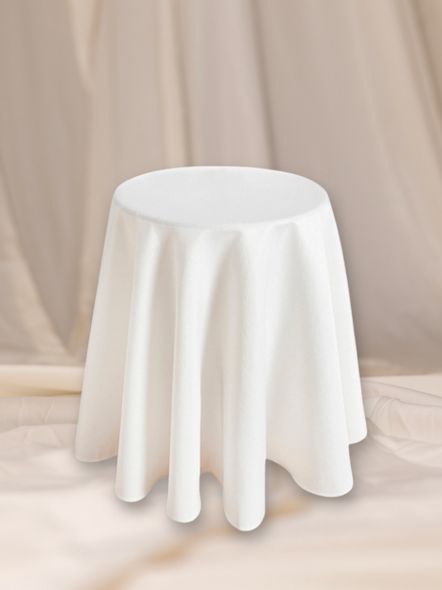 TENA - Cocktail Table with White Tablecloths